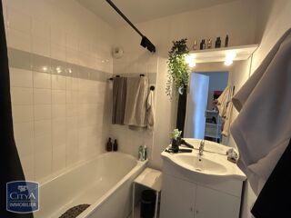  Appartement à louer 3 pièces 63 m²