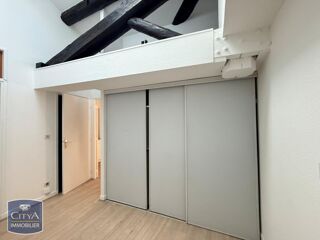  Appartement à louer 3 pièces 80 m²