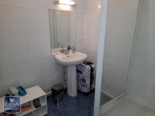  Appartement à louer 1 pièce 28 m²