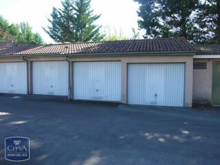  Parking / Garage à louer 
