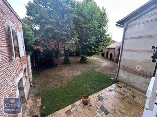  Maison à louer 7 pièces 402 m²