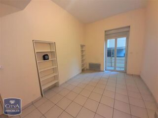  Appartement à louer 2 pièces 28 m²