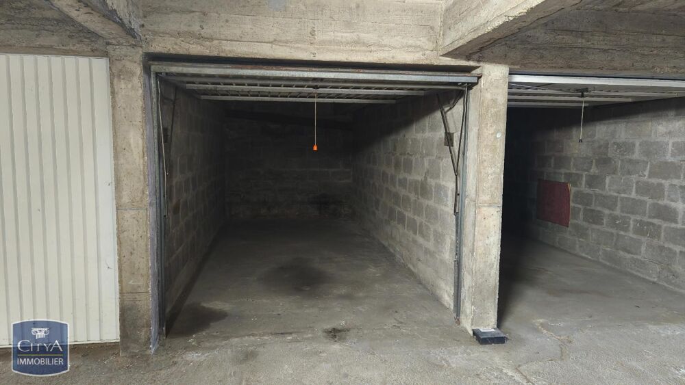 location Parking / Garage - 12 m² Antony (92160)
