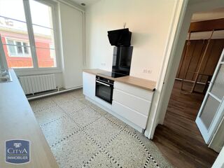  Appartement à louer 4 pièces 96 m²
