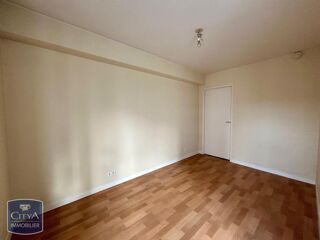  Appartement à louer 2 pièces 38 m²