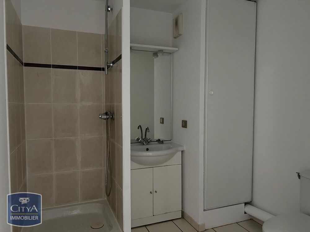 À LOUER : Appartement T1 situé au coeur de Trappes, dans ....