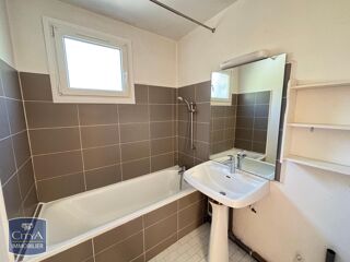 Appartement à louer 3 pièces 73 m²