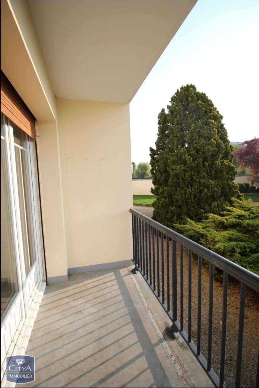 location Appartement - 2 pièce(s) - 54 m² Longvic (21600)