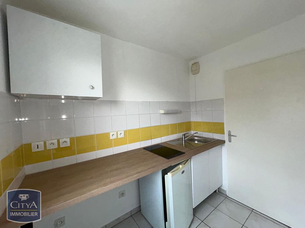 location Appartement - 2 pièce(s) - 47 m² Fontenay-le-Comte (85200)