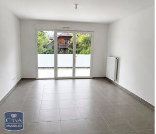  Appartement à louer 3 pièces 64 m²