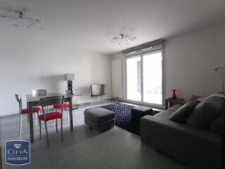  Appartement à louer 3 pièces 65 m²