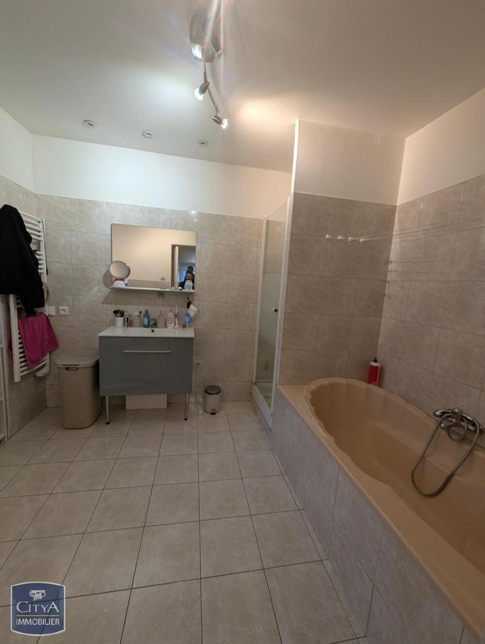 location Maison - 3 pièce(s) - 72 m² Antran (86100)