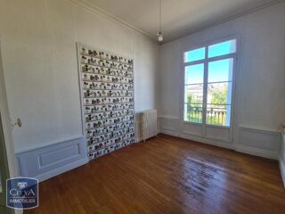 Appartement à louer 3 pièces 97 m²