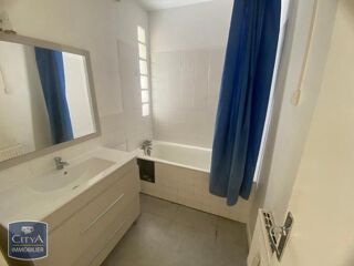  Appartement à louer 3 pièces 71 m²