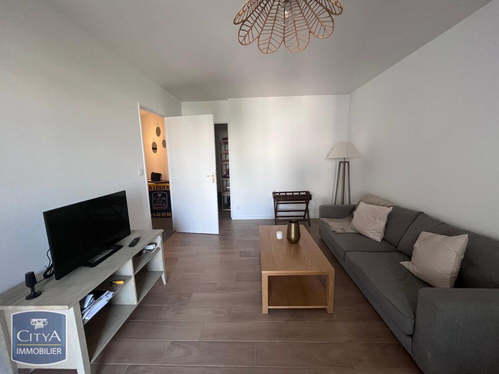 location Appartement - 2 pièce(s) - 55 m² Lyon 8