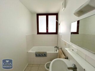  Appartement à louer 3 pièces 58 m²