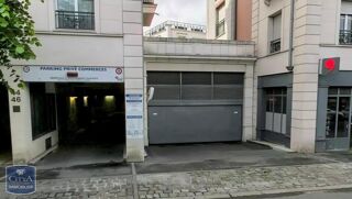  Parking / Garage à louer 