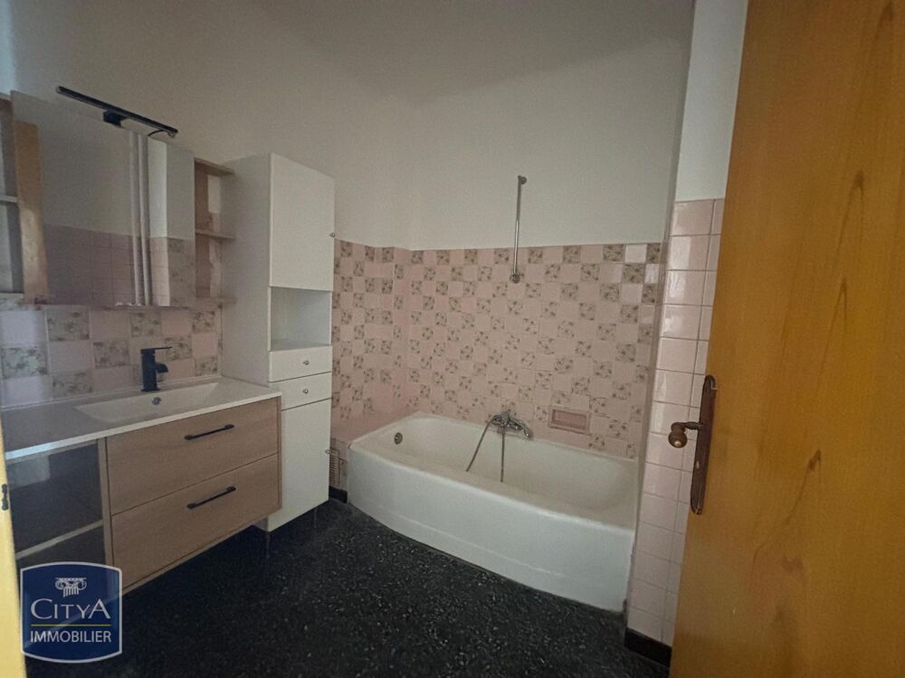 location Appartement - 3 pièce(s) - 65 m² Marignane (13700)