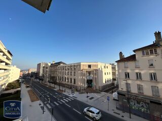  Appartement � louer 4 pi�ces 92 m�