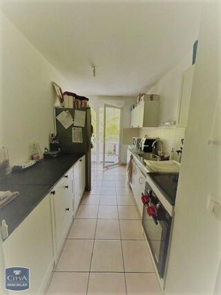  Appartement à louer 4 pièces 81 m²