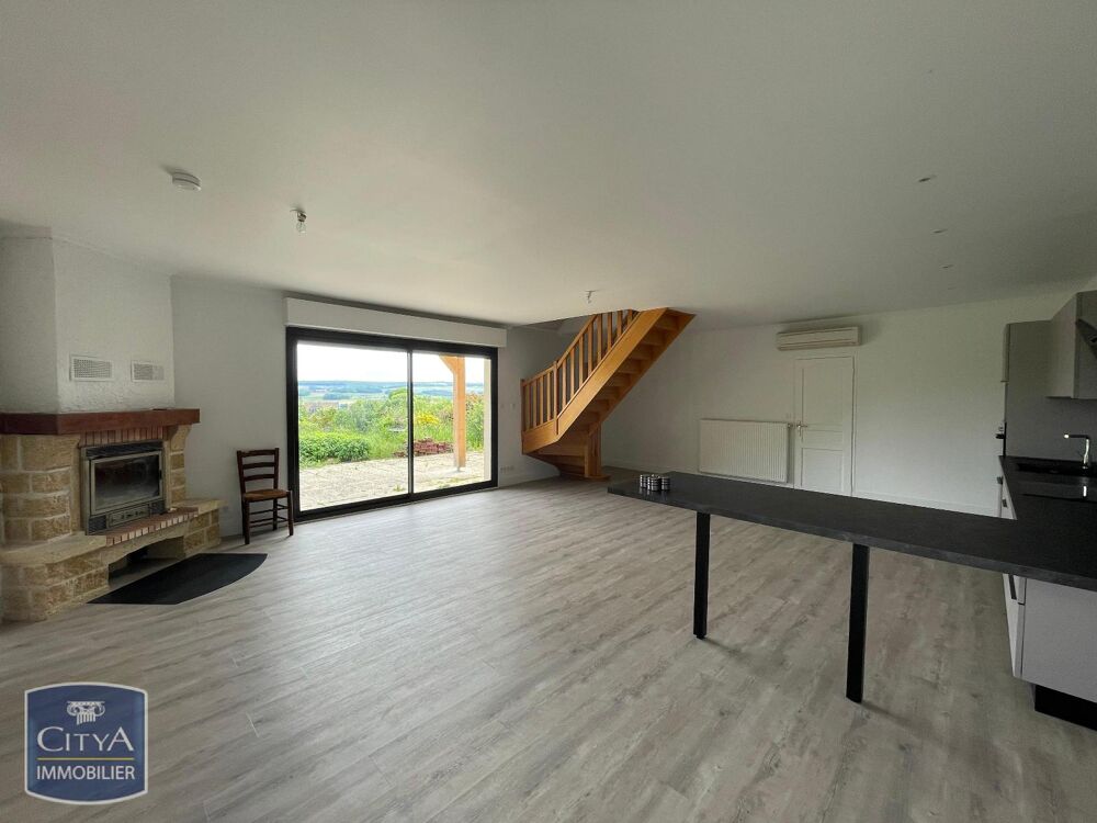 location Appartement - 4 pièce(s) - 137 m² Mont-Saint-Père (02400)