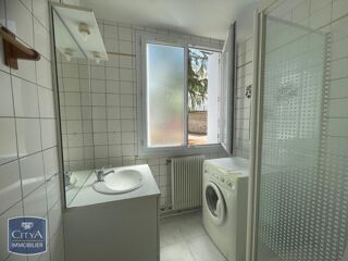  Appartement à louer 1 pièce 28 m²