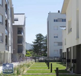  Appartement à louer 3 pièces 57 m²