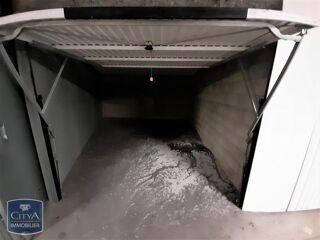  Parking / Garage � louer 