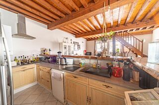  Appartement à louer 3 pièces 85 m²