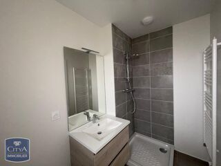  Maison à louer 4 pièces 81 m²