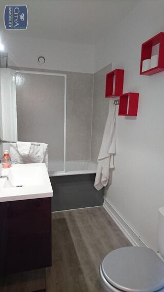  Appartement à louer 1 pièce 28 m²