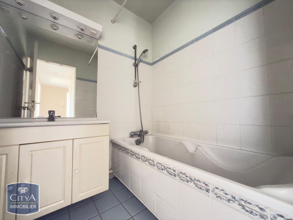 location Appartement - 2 pièce(s) - 51 m² Brive-la-Gaillarde (19100)