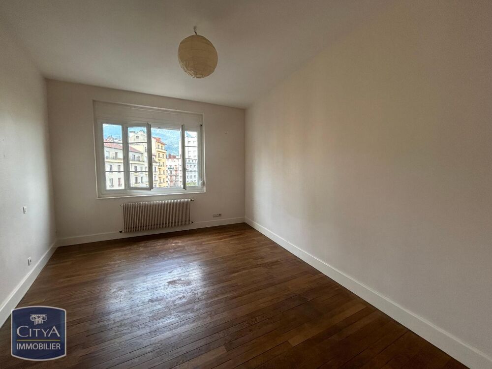 location Appartement - 3 pièce(s) - 80 m² Grenoble (38000)