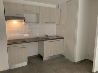  Appartement à louer 3 pièces 57 m²