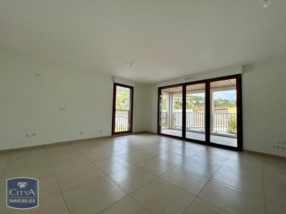 location Appartement - 3 pièce(s) - 65 m² Voiron (38500)