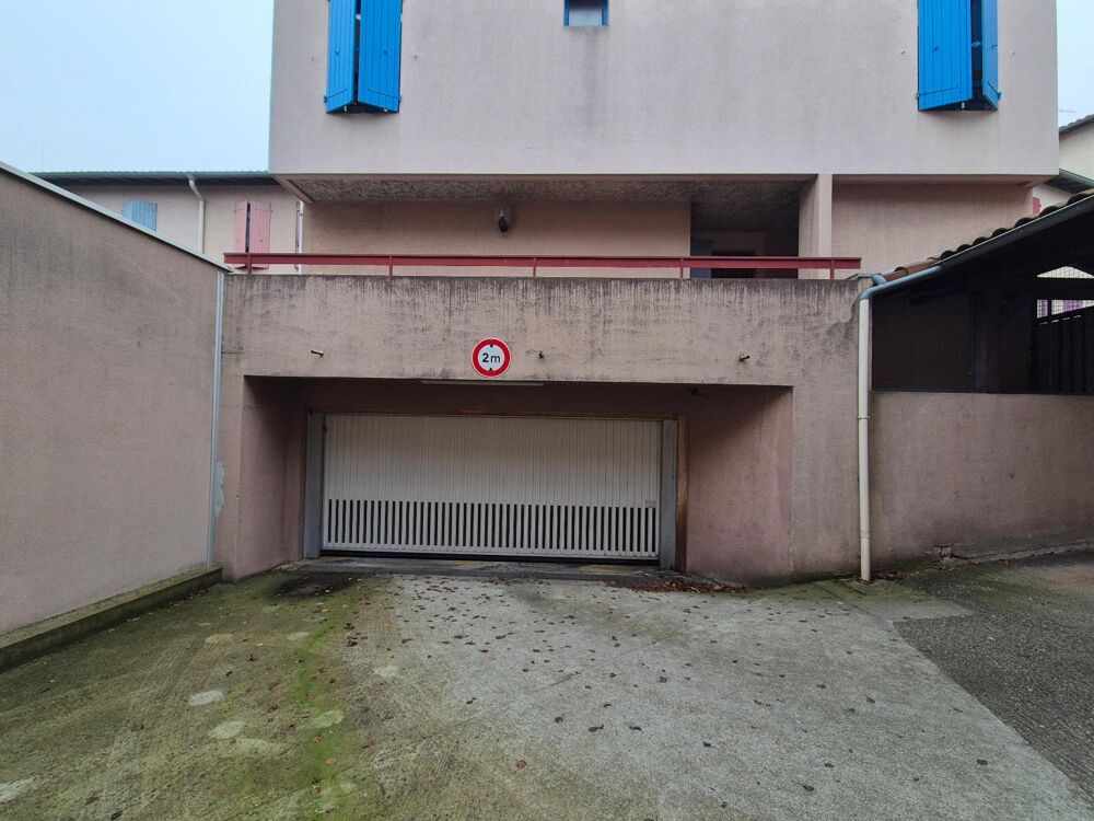 location Parking / Garage - 11 m² Mâcon (71000)