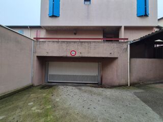  Parking / Garage à louer 11 m²