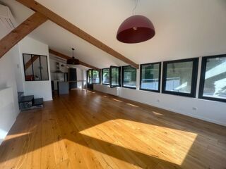  Appartement à louer 5 pièces 130 m²