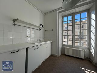  Appartement � louer 3 pi�ces 79 m�