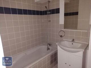  Appartement à louer 3 pièces 50 m²