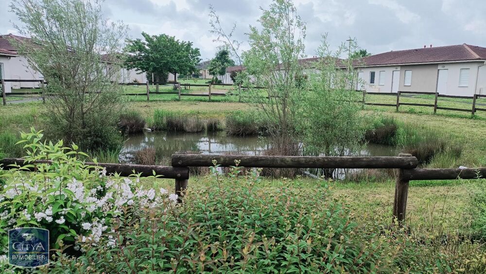 À LOUER : Appartement T3 situé dans la charmante commune....