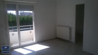  Appartement à louer 3 pièces 52 m²
