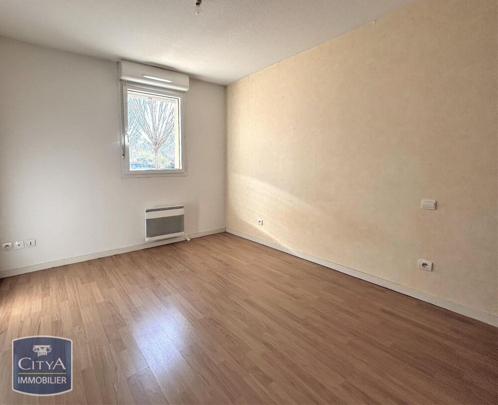 location Appartement - 2 pièce(s) - 48 m² Caussade (82300)