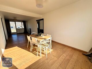  Appartement à louer 3 pièces 74 m²