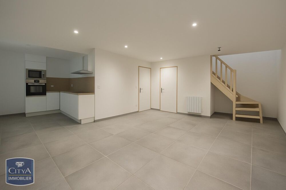 location Maison - 4 pièce(s) - 81 m² Saint-Symphorien-d'Ancelles (71570)