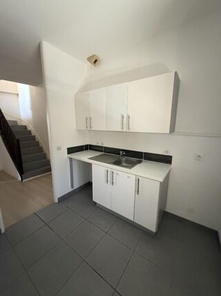  Appartement à louer 3 pièces 53 m²