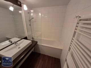  Appartement à louer 3 pièces 36 m²