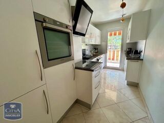  Appartement � louer 3 pi�ces 107 m�
