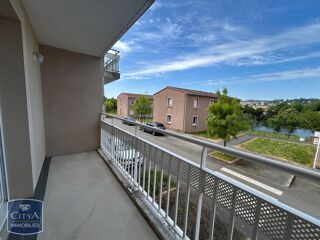  Appartement à louer 3 pièces 66 m²