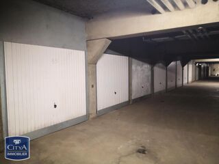  Parking / Garage � louer 